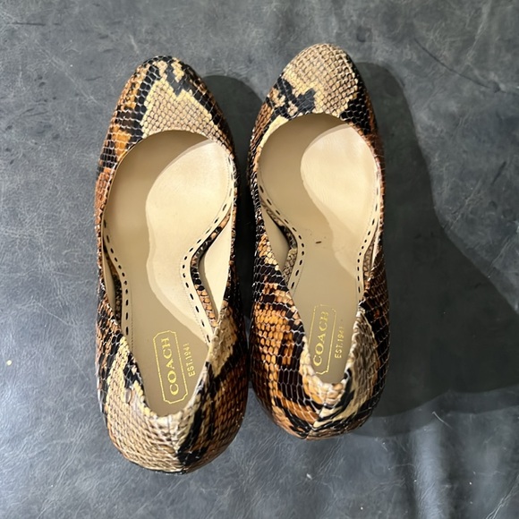 Coach Python Pumps Size 9 - Picture 2 of 12